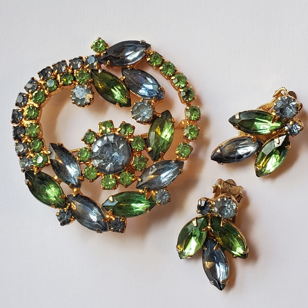 Vintage Rhinestone Brooch Earrings Set